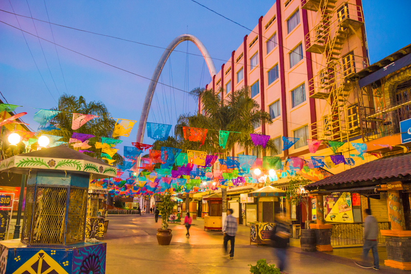 Descubre La Vida Nocturna En Tijuana: Lugares Que Tienes Que Conocer ...